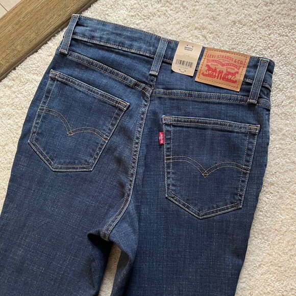 NWT Levi's 725 High Rise Bootcut Women Jeans Size 27/30 - Picture 5 of 11